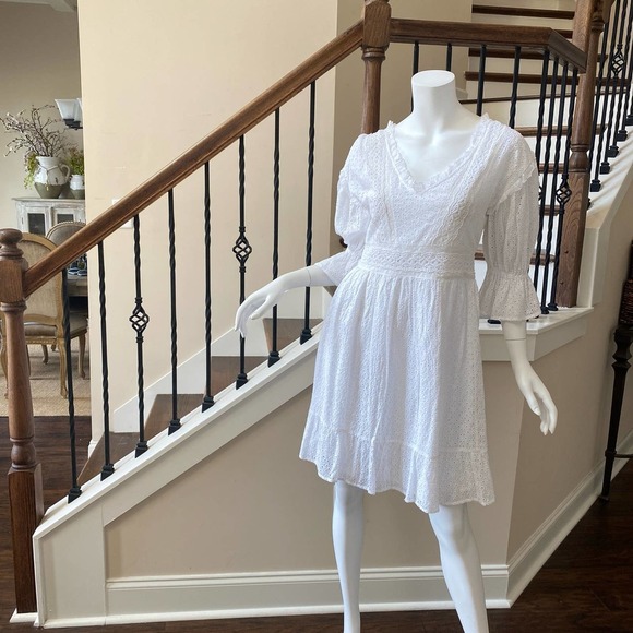 NWT LOVE SAM Vivienne Eyelet Dress, Multiple Sizes - Picture 3 of 9